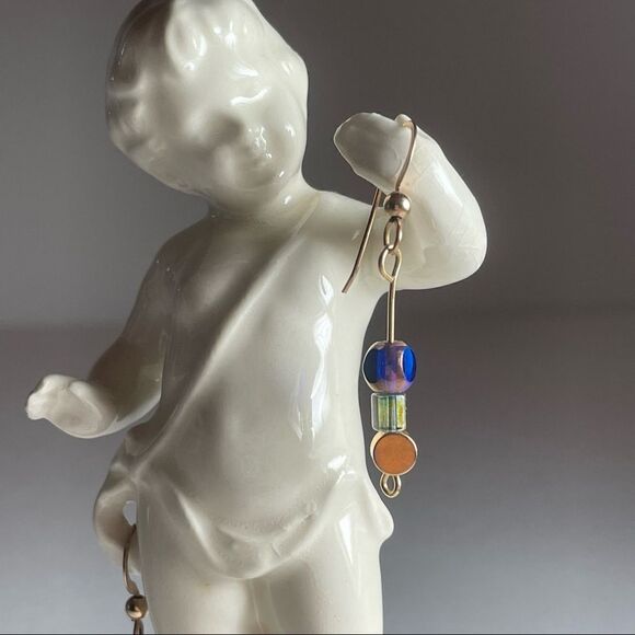 Gold tone earrings with blue and green Czech glass beads - Picture 7 of 7